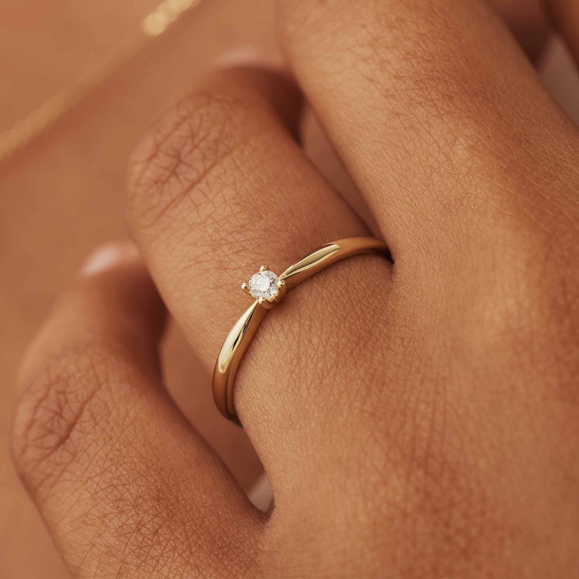 Isabel Bernard De la Paix Céline 14 karaat gouden ring | diamant 0.05 ct | IBD330001-48 - Image 2