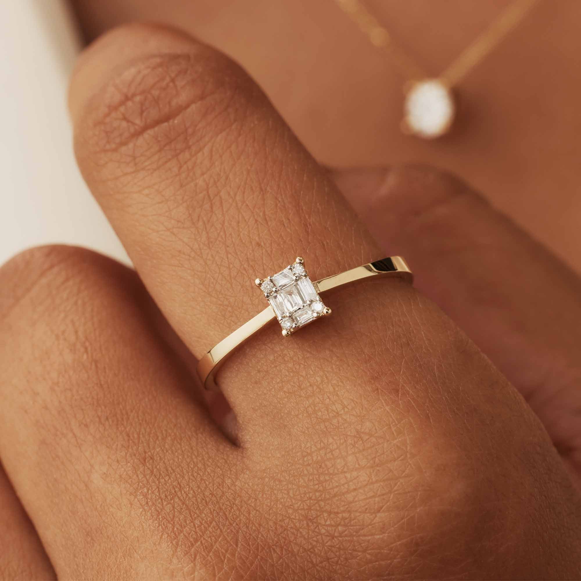 Isabel Bernard De la Paix Maxime 14 karaat gouden ring met diamant 0.13 ct IBD330022-60 - Image 3