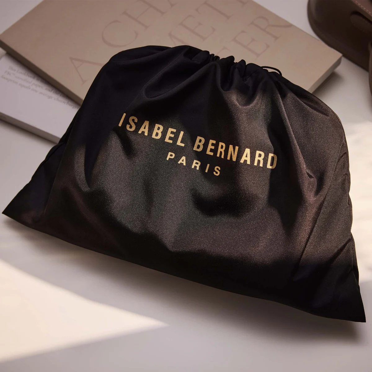 Isabel Bernard Honoré Cloe Midi Zwarte Kalfsleren Handtas IB25082-001 - Image 8