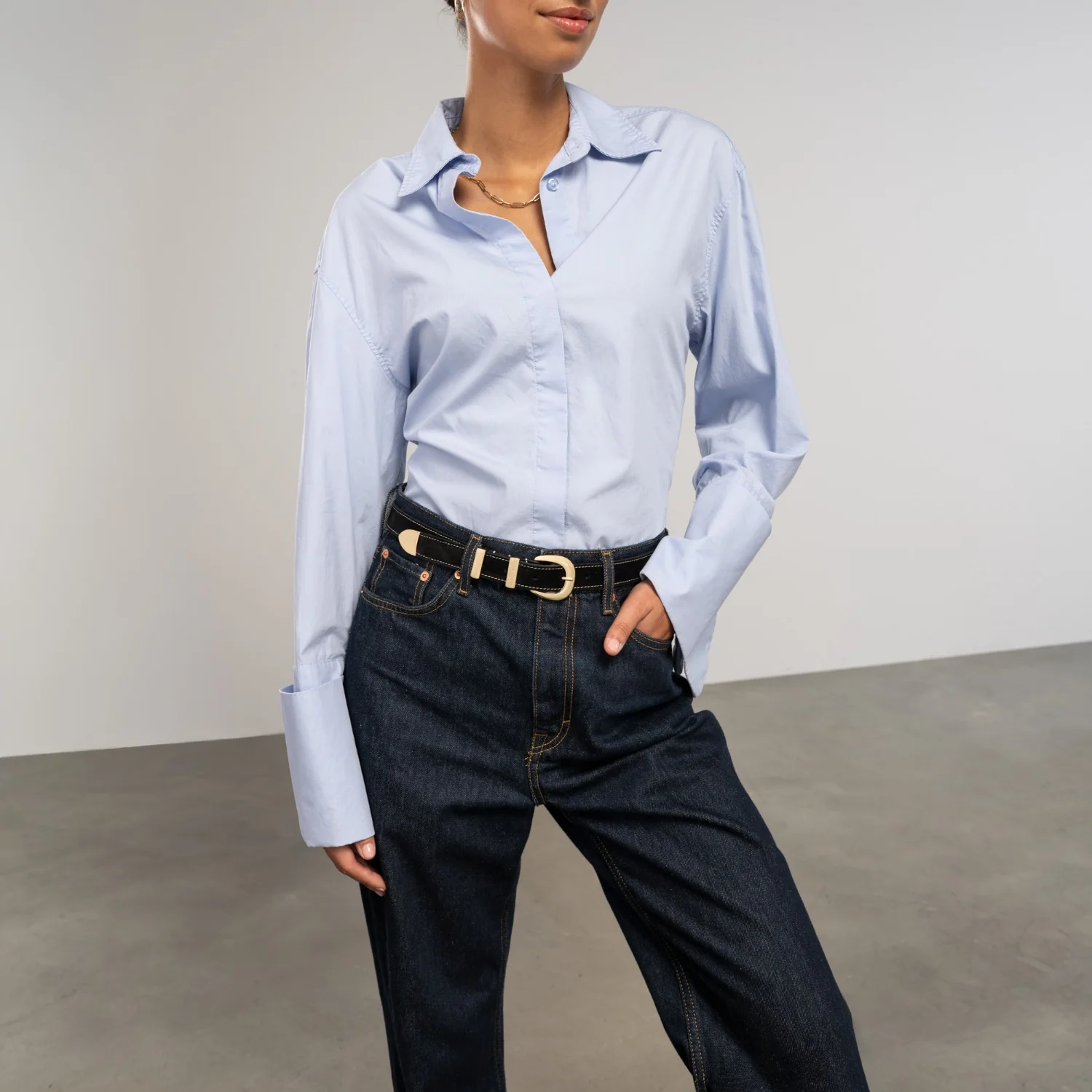 Isabel Bernard Rêveur Mathilde zwarte suede riem met goud-kleurige gesp IB60020-101-80 - Image 3