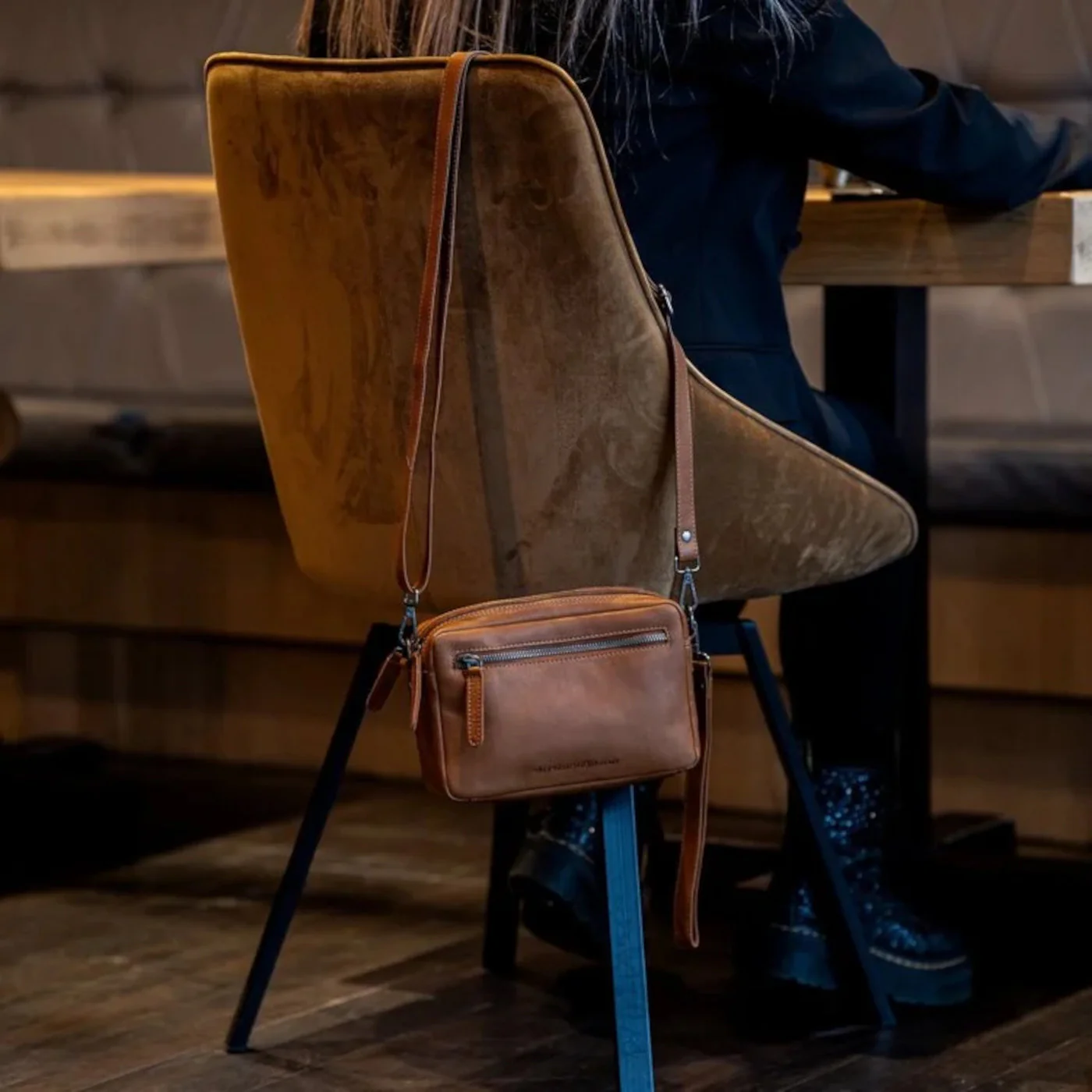 The Chesterfield Brand Tustin Cognac Leather Crossbody bag C48.122231 - Image 8